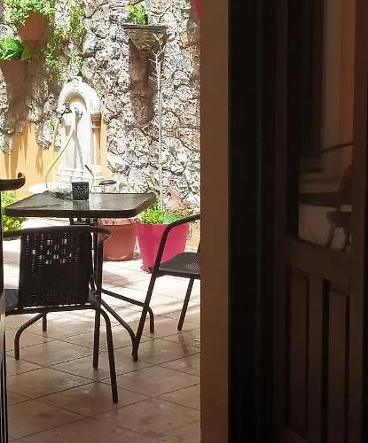 A Casa Συρακούσες